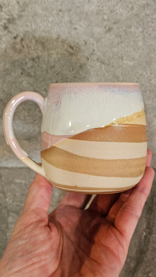 Marbled thumb dent huggy mug